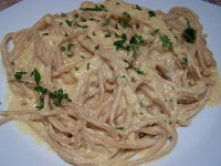 spaghetti_z_sosem_z_czerwonej_soczewicy.jpg