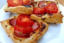 Pizza_na_francuskim_ciescie.JPG Pizza_na_francuskim_ciescie.JPG