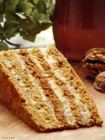 Layered_Honey_Cake2.jpg