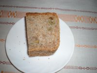 chleb_z_oliwkami_i_prazonym_slonecznikiem.JPG