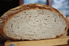 Pain_de_Campagne_w_przekroju.jpg