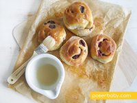 cherry_amaretto_rolls.jpg