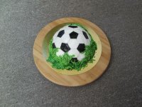 tort_pi_ka_w_trawie_043.jpg