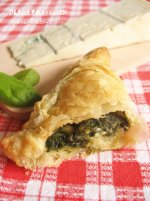 cheese_and_spinach_pasty.jpg
