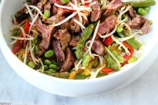 Grilled_Asparagus_Beef_Salad.jpg