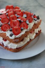 Victoria_Sponge_with_Cream_Strawberries.jpg