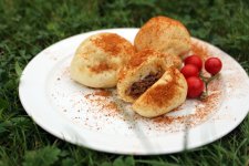 Dampfnudel_z_mielonym_cin.jpg Dampfnudel_z_mielonym_cin.jpg